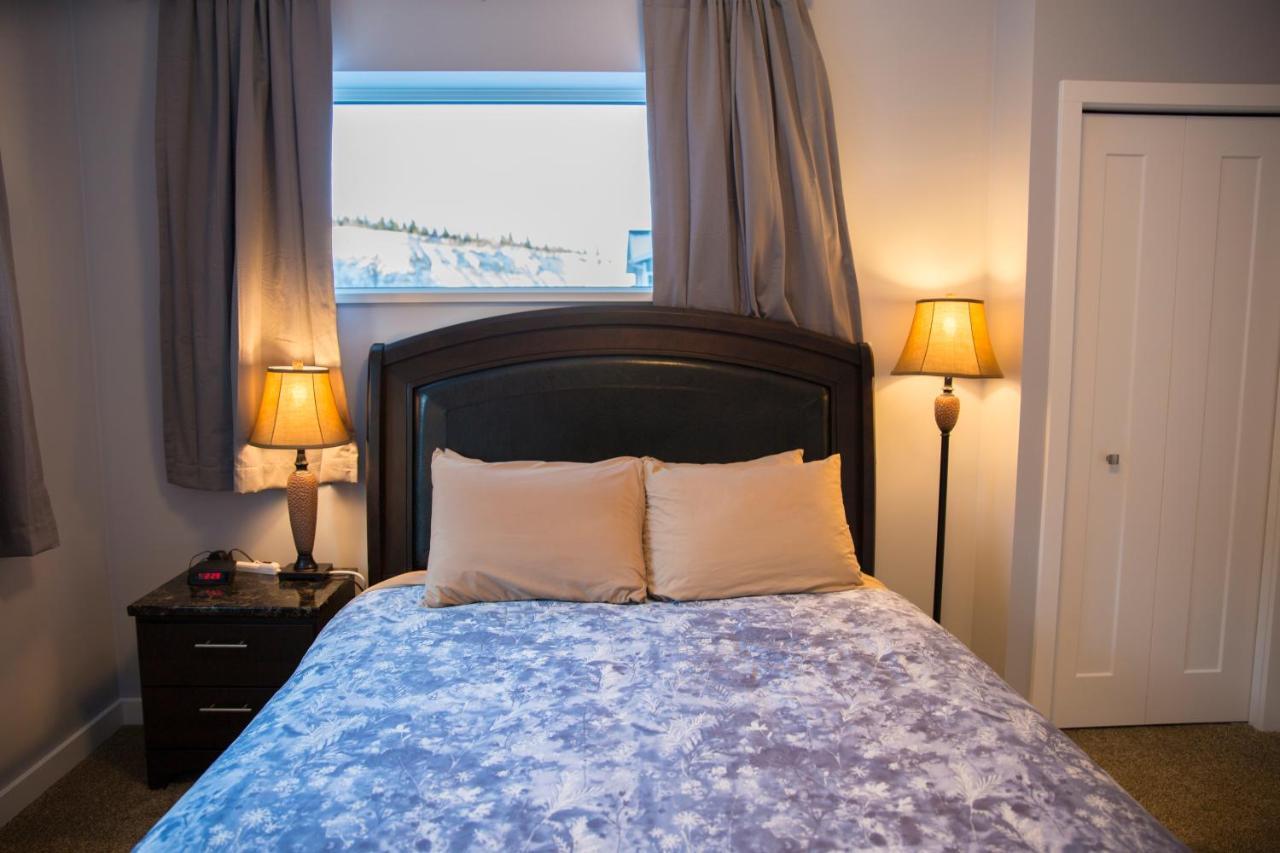 Downtown Whitehorse 4 Bedrooms Deluxe Condo Exterior foto