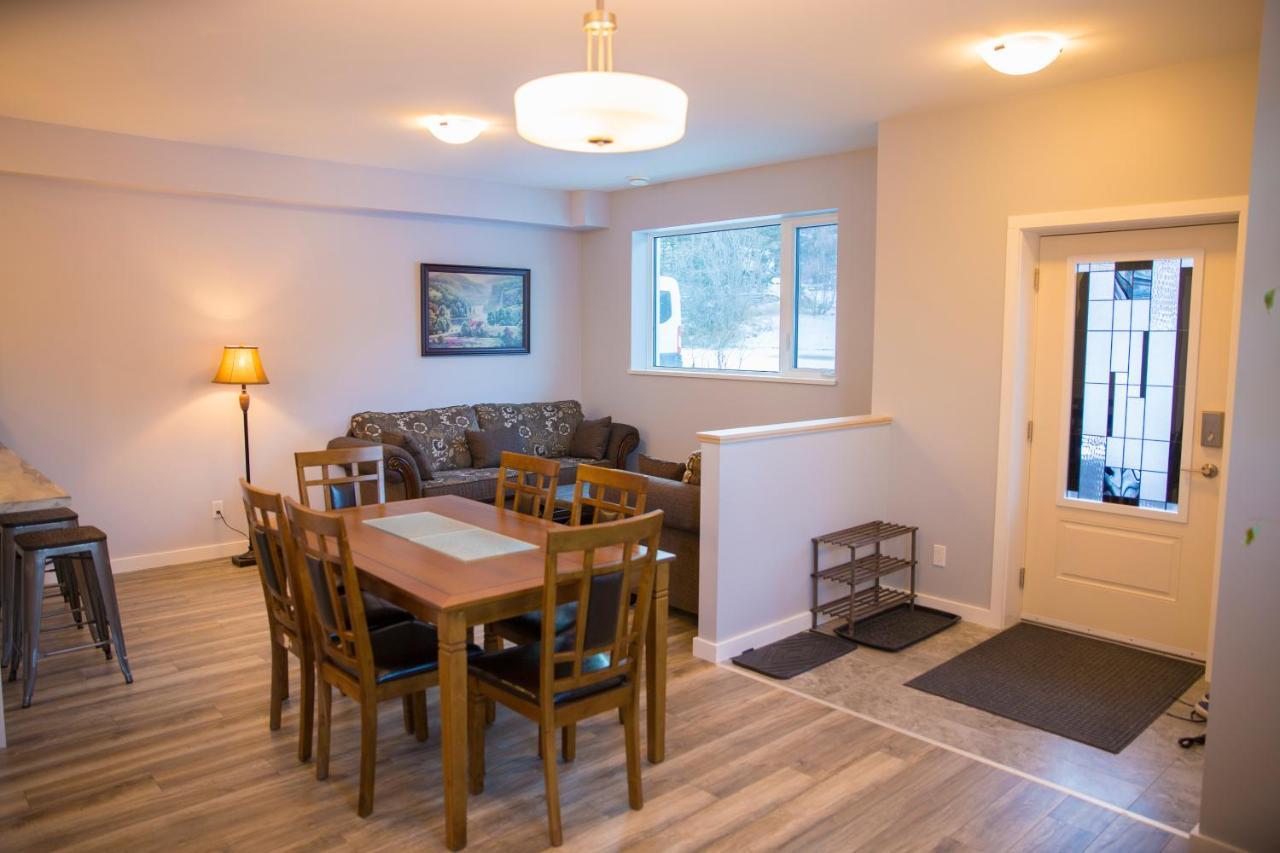 Downtown Whitehorse 4 Bedrooms Deluxe Condo Exterior foto