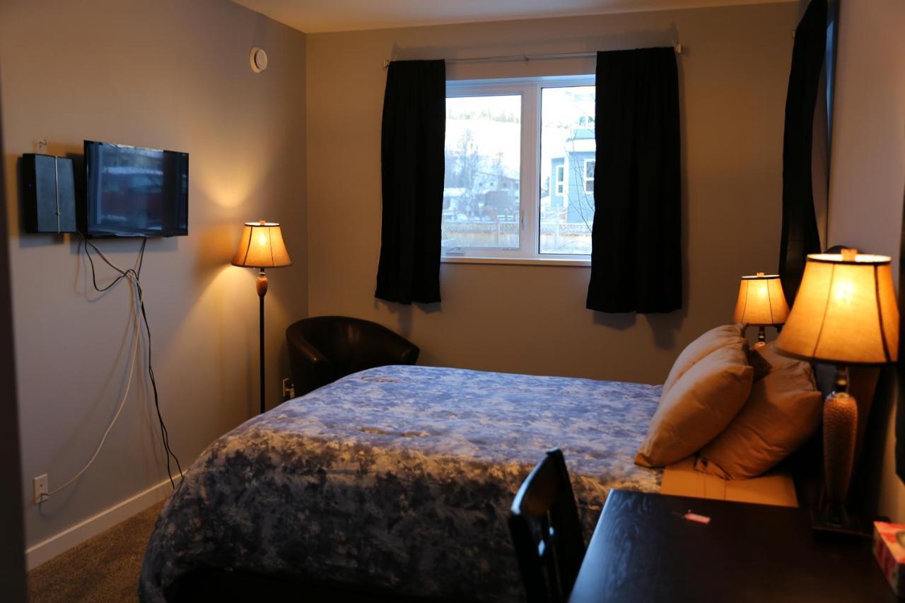 Downtown Whitehorse 4 Bedrooms Deluxe Condo Exterior foto